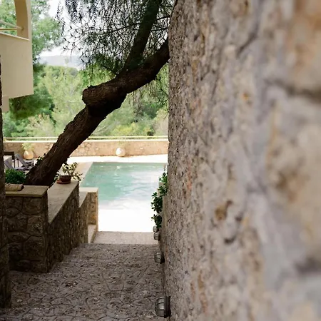 Pleiades Luxury Apart-hotel 4*