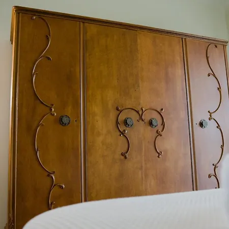 Pleiades Lägenhetshotell 4*