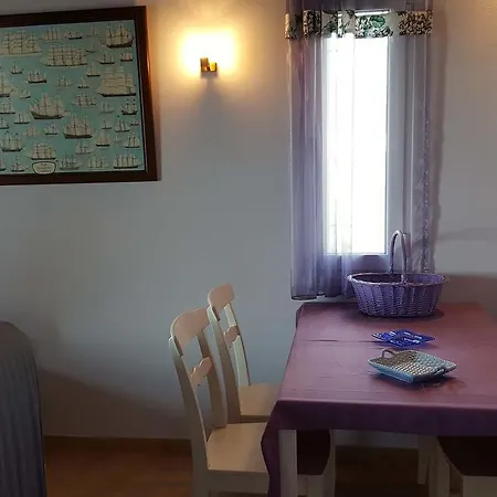 Ξενοδοχείο με διαμερίσματα πλειάδες Πόρτο Χέλι
