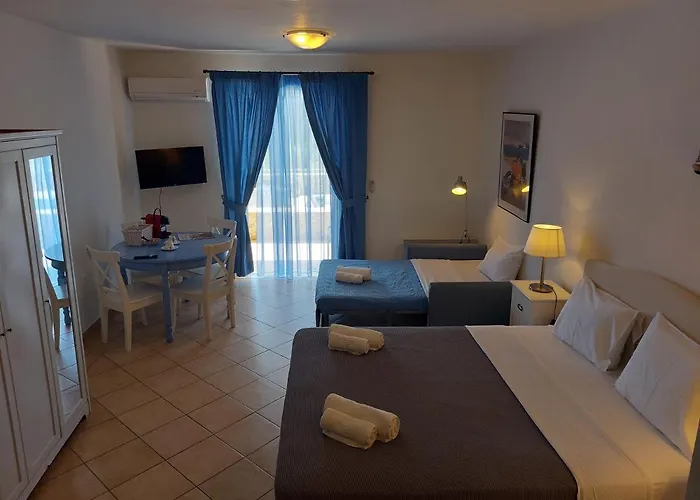 Pleiades Luxury Ξενοδοχείο με διαμερίσματα 4*