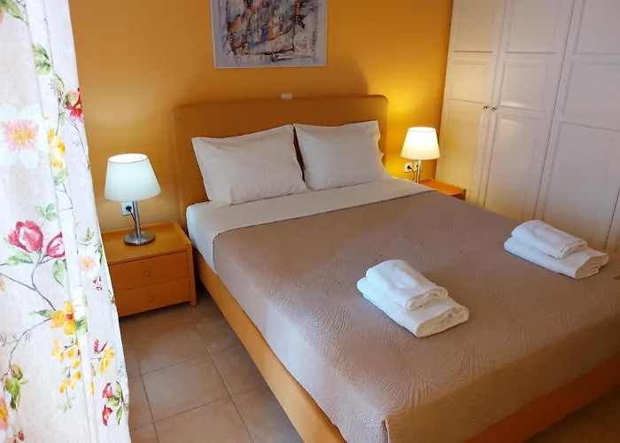 Pleiades Luxury Ξενοδοχείο με διαμερίσματα Πόρτο Χέλι