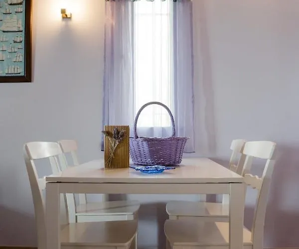 Ξενοδοχείο με διαμερίσματα Pleiades Luxury