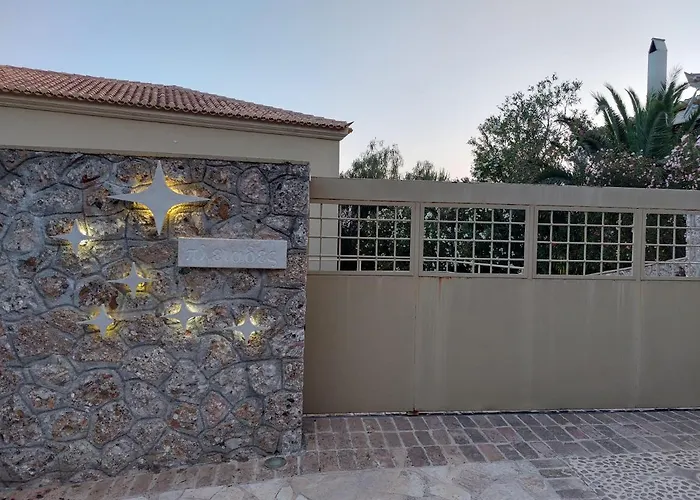 Ξενοδοχείο με διαμερίσματα Pleiades Luxury