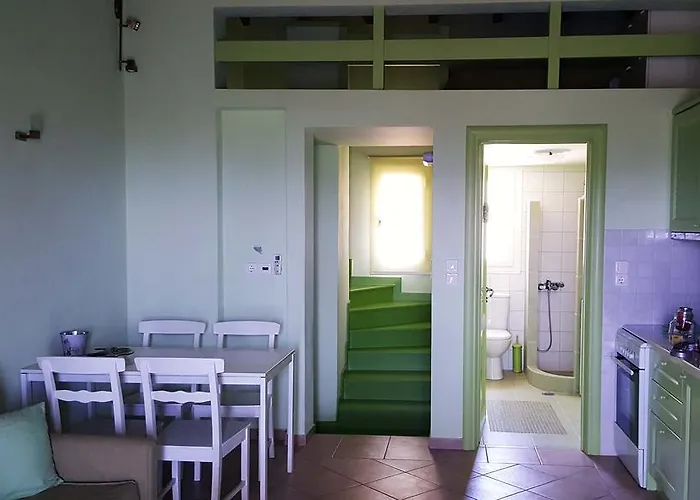 Pleiades Luxury Πόρτο Χέλι